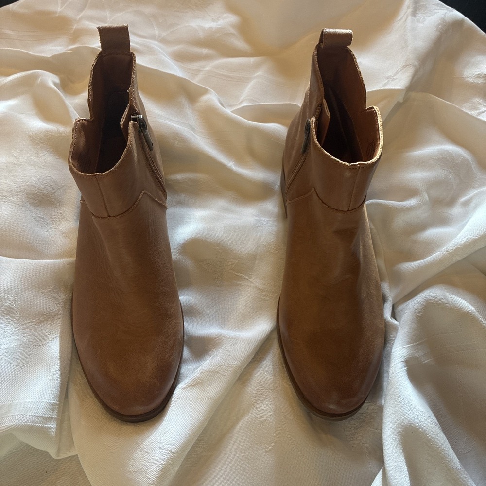 Lucky Brand Women's Brown Leather Ankle Boots Size 7 EUC